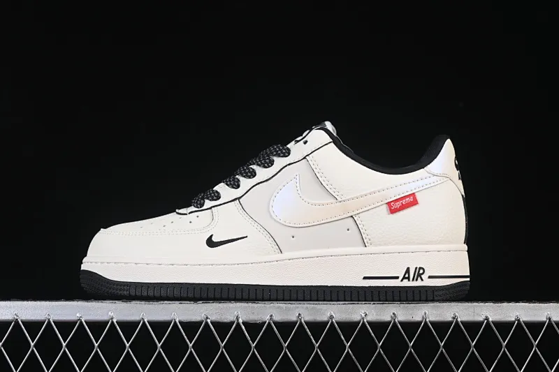All categories Nk Air Force 1 Air Force series Nk Air Force 1 Low Air Force low top Nike Air Force 1'07 Low Supreme co-branded beige and black edge Air Force 1 low top casual sneakers XX3168-220